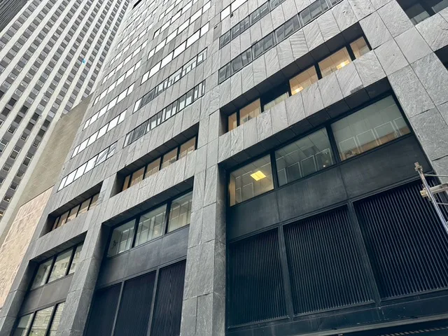 VALONGO BLACK™ Natural cleft 3 cm Exterior Wall Panels, NYC